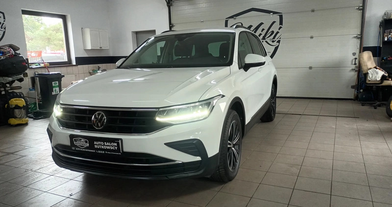 Volkswagen Tiguan cena 159900 przebieg: 39000, rok produkcji 2022 z Libiąż małe 154
